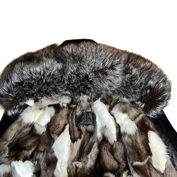NWOT Ozlana Black+Classic Silver Fox Fur Parka - Picture 14 of 16